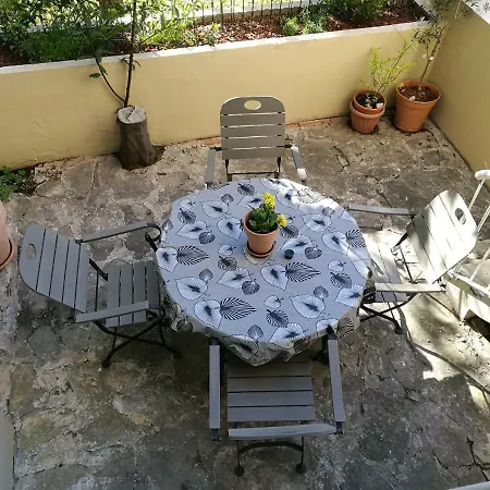 Laura Apartment